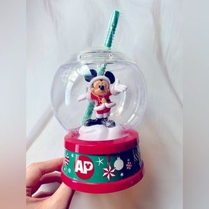 NWT Disneyland AP Exclusive Holiday Mickey Mouse Snowglobe Sipper